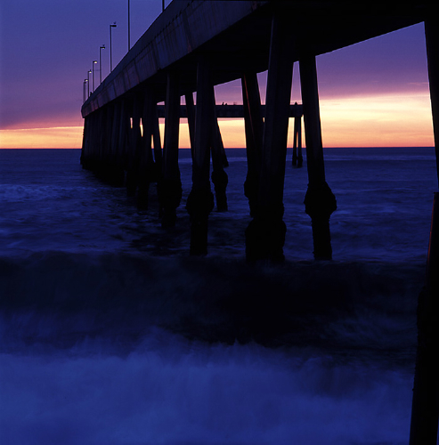 wave_at_pacifica_pier.jpg